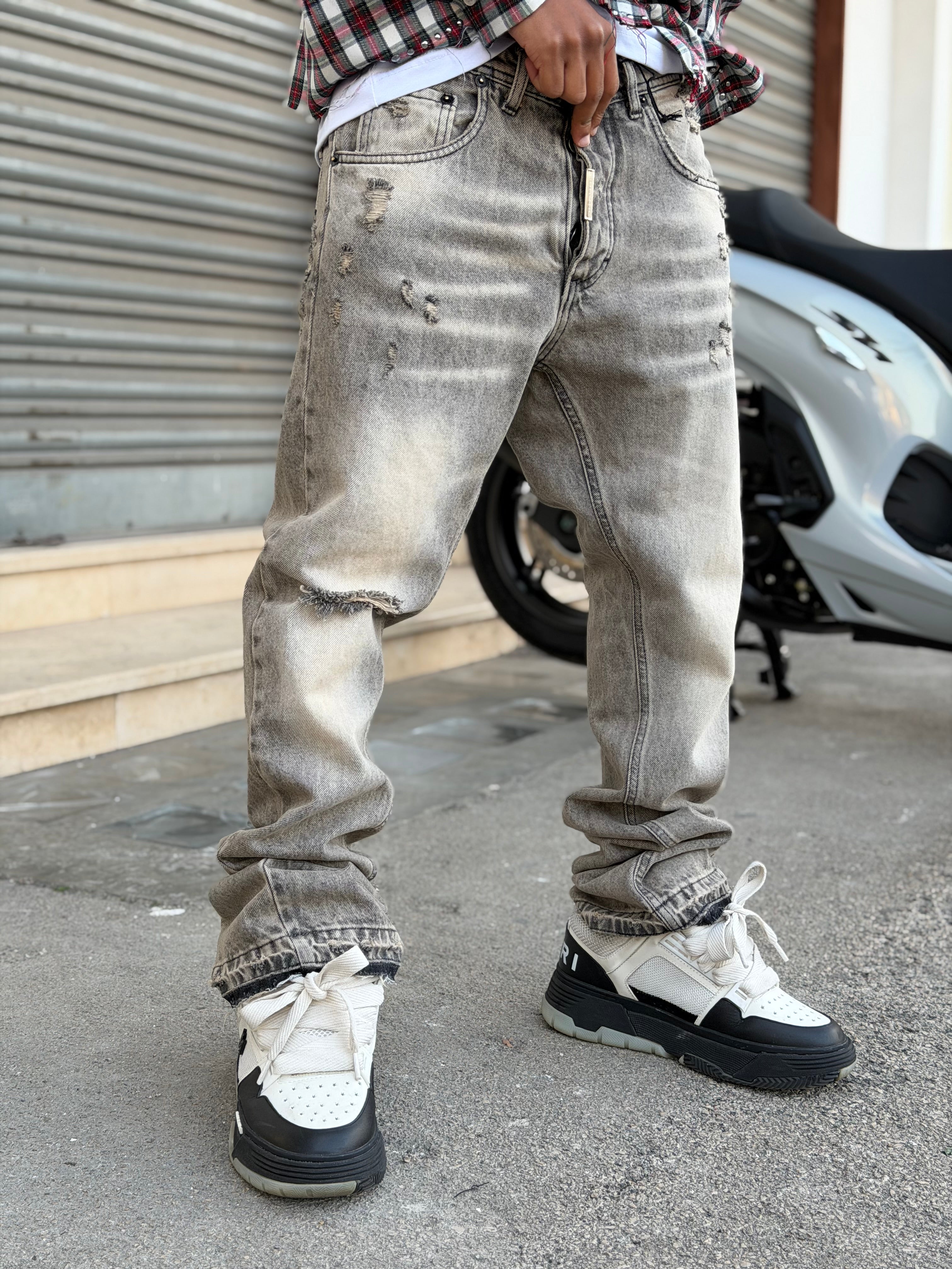 FLARE 02 SABBIATO BLACK