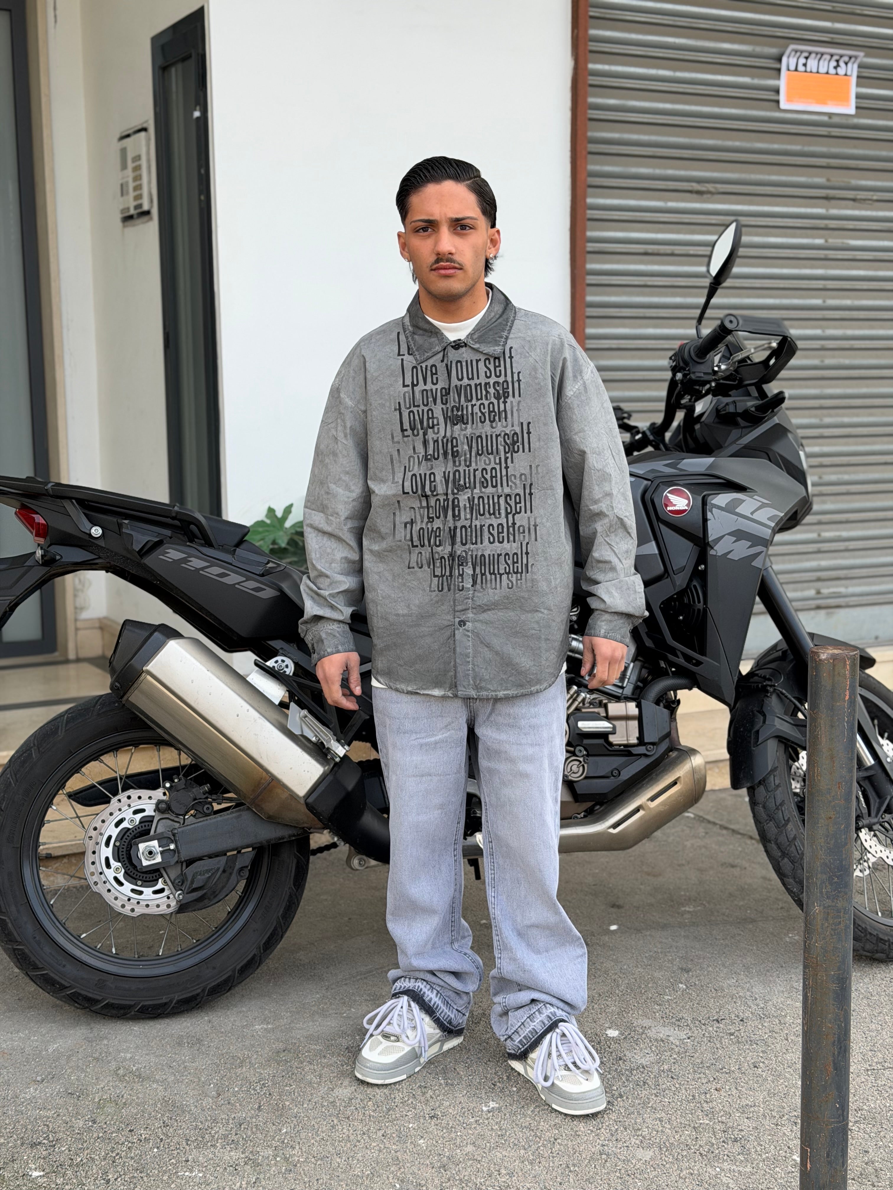 CAMICIA “LOVE YOUR SELF” BM245