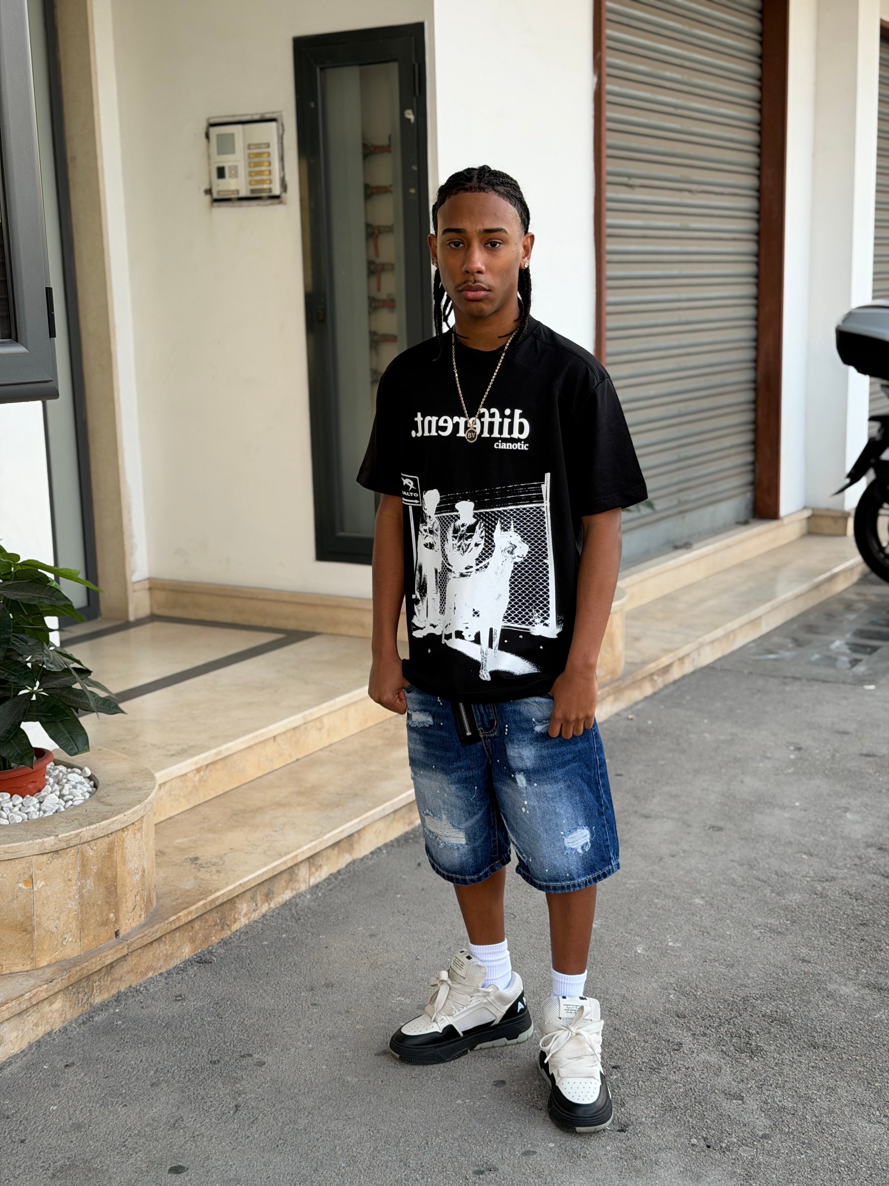 T-SHIRT CIANOTIC DIFFERENT